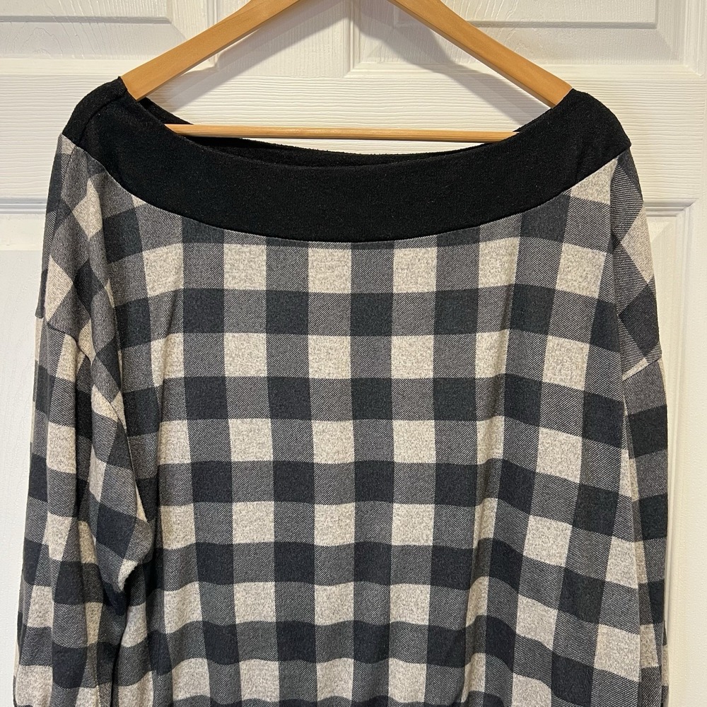 Cato Est 1946 Women's Size 14/16 Checked Pullover Long Sleeves Top